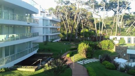 Departamento - Playa Mansa