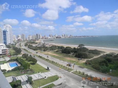 Penthouse En Tunquelen II Punta Del Este, Parada 6 De La Mansa.