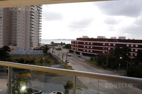 Departamento - Playa Mansa