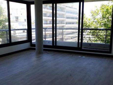 Apartamento A Estrenar, Semipiso Esquina Con Vista Al Mar, 2 Dormitorios, 2 Baños, Vestidor