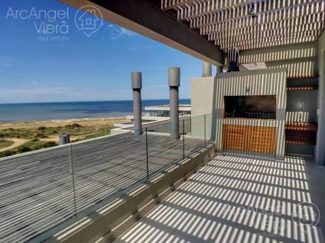 Departamento Al Mar Con Vista Y Servicios Premium-punta Ballena - Lomo De La Ballena