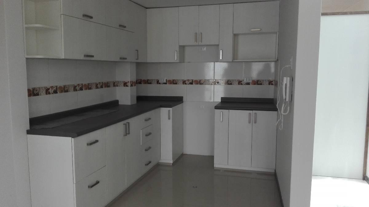 Departamento en venta en José Luis Bustamante y Rivero