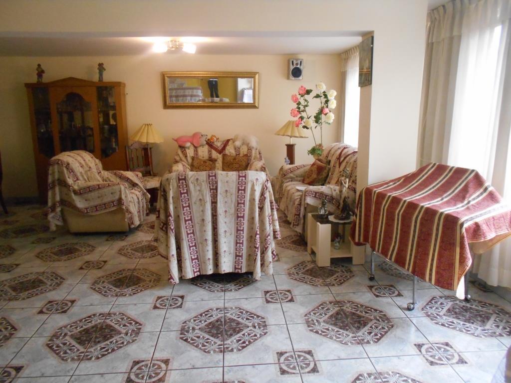 Casa en venta en José Luis Bustamante y Rivero