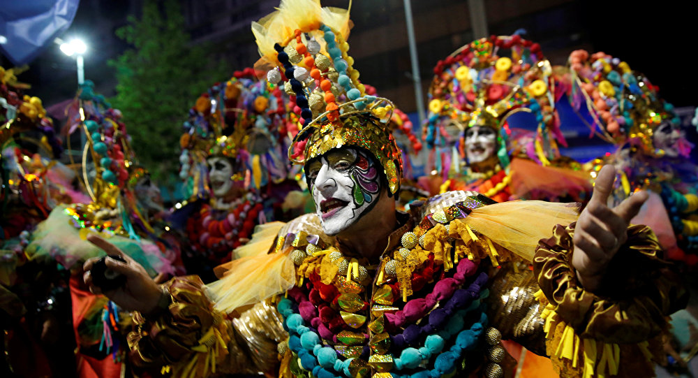 Uruguay el carnaval más largo del mundo Casas en el Este