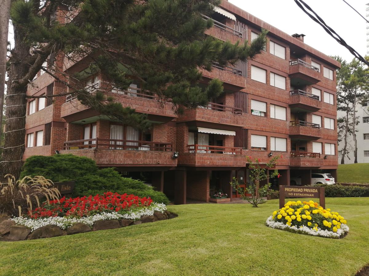 Apartamento en  playa mansa · Photo 1