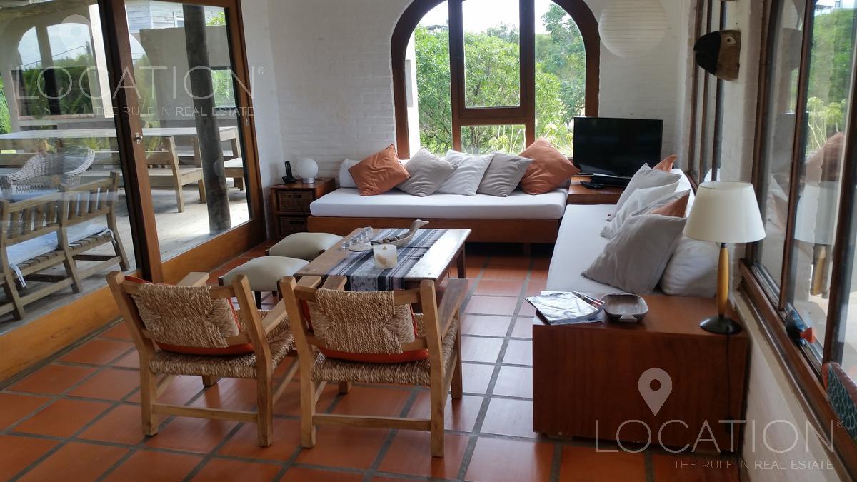 Alquiler Casa tres dormitorios Faro Jose Ignacio