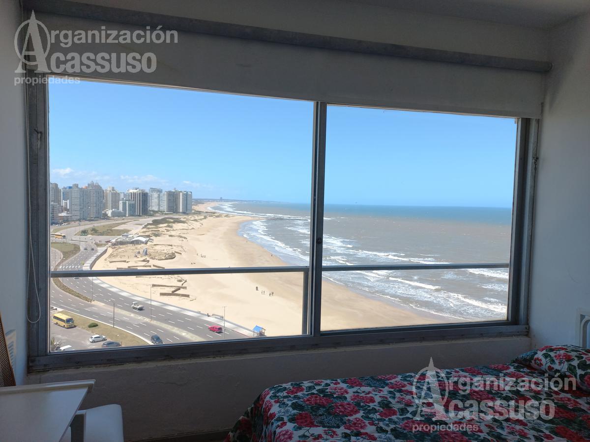 Departamento - Península - 2 dormitorios 2 Baños Cocina - servicio mucama - garaje -Punta del Este