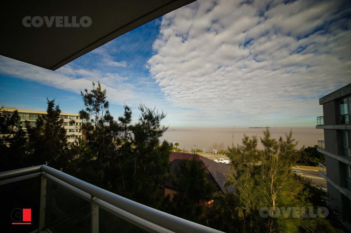 Apartamento con vista al Rio. Colonia del Sacramento
