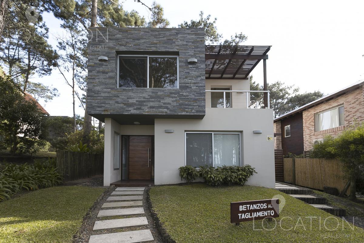 Casa en venta y alquiler - LHO1220995