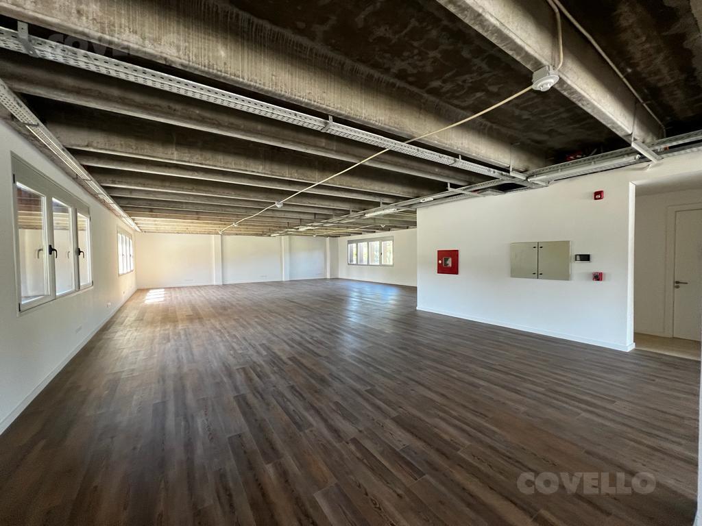 Alquiler de oficinas a estrenar en Avenida Córdoba, garage, estacionamiento cortesía y seguridad · Foto 4