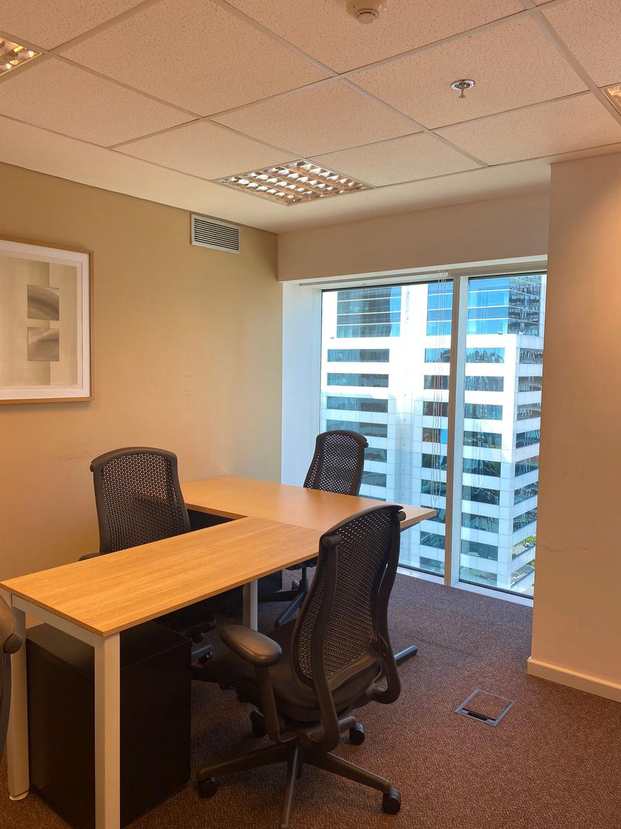 Oficina en WTC Torre 3 - Todo Incluido · Foto 3