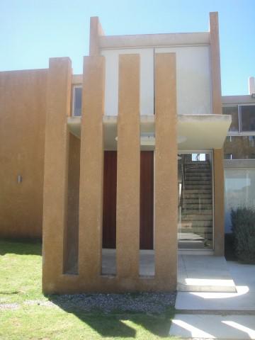 Photo 2 of 32
