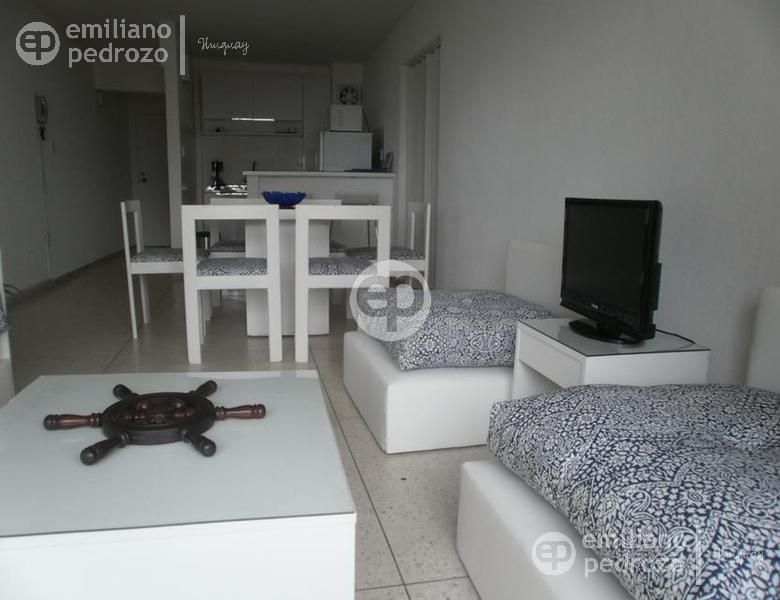 Piso alto en Peninsula · Foto 3