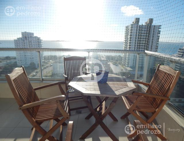 Alquiler y venta apartamento 2 dormitorios con parrillero Punta del Este