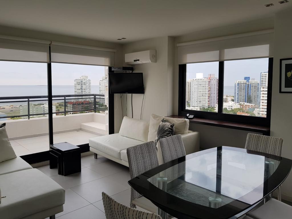 Apto, 2 dorm, parrillero, amenities, a 200 mtrs del mar- Playa Brava