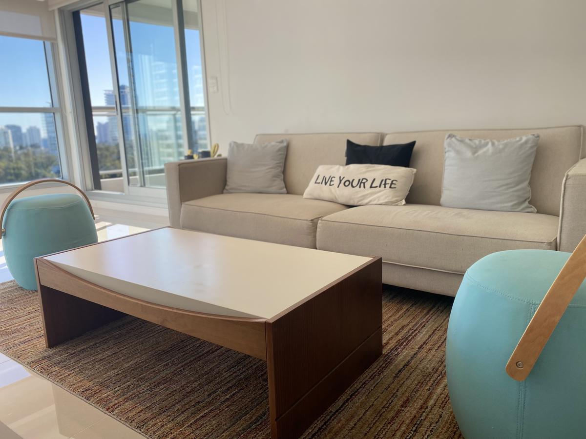 Departamento, 2 dormitorios   dep, con parrillero y servicios- Playa Brava