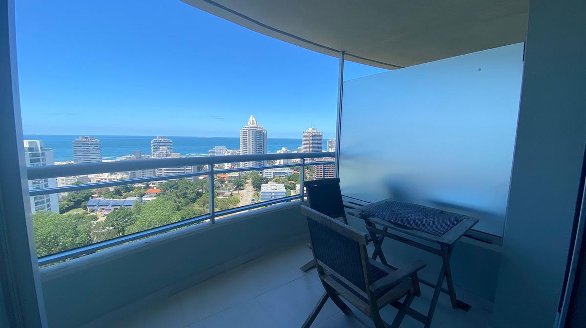 Apto,piso alto con vista a la Brava, 2 dormitorios, edificio con amenities - Roosevelt
