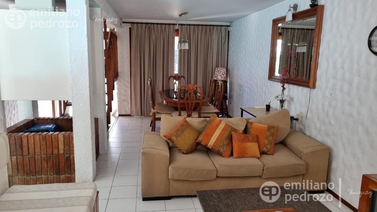Alquiler casa en complejo 4 dormitorios en Roosevelt · Foto 4