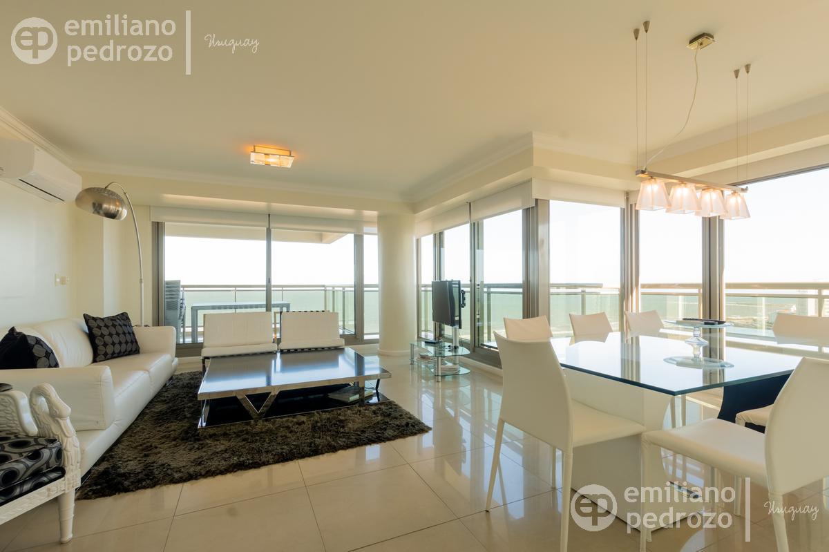 Alquiler departamento 3 dormitorios y dependencia en Playa Brava