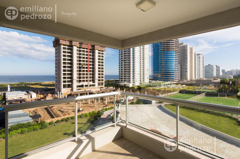 Alquiler apartamento 2 dormitorios más dependencia Punta del Este
