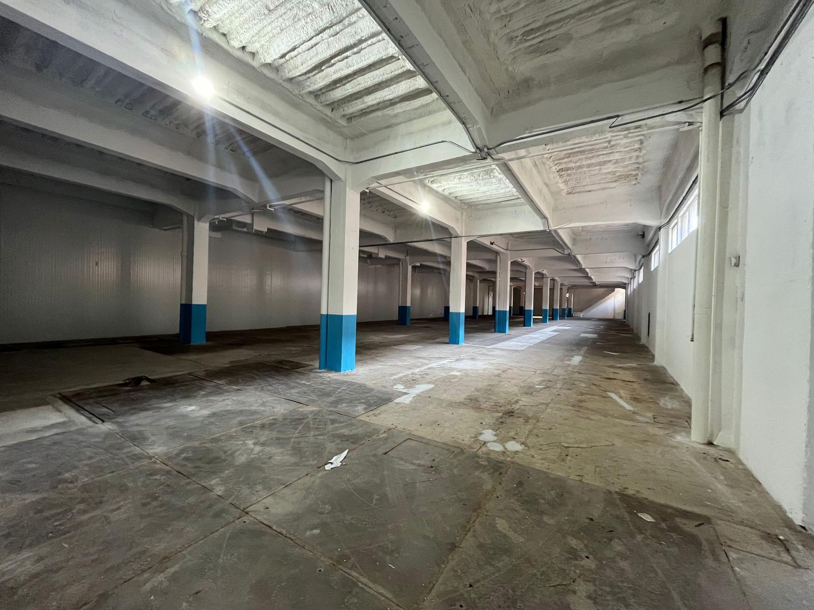 Gran predio logístico próximo a Instrucciones y San Martin, 1100 m2, oficinas, comedor, estacionamiento, vigilancia 24 hs, CCTV   !!! · Foto 5