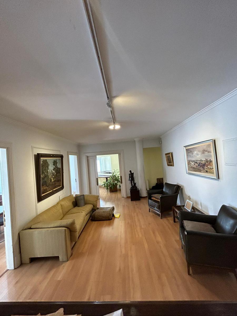 Sarandi y Juan Carlos Gomez, 9 ambientes, 194 m2 totales !! · Foto 6