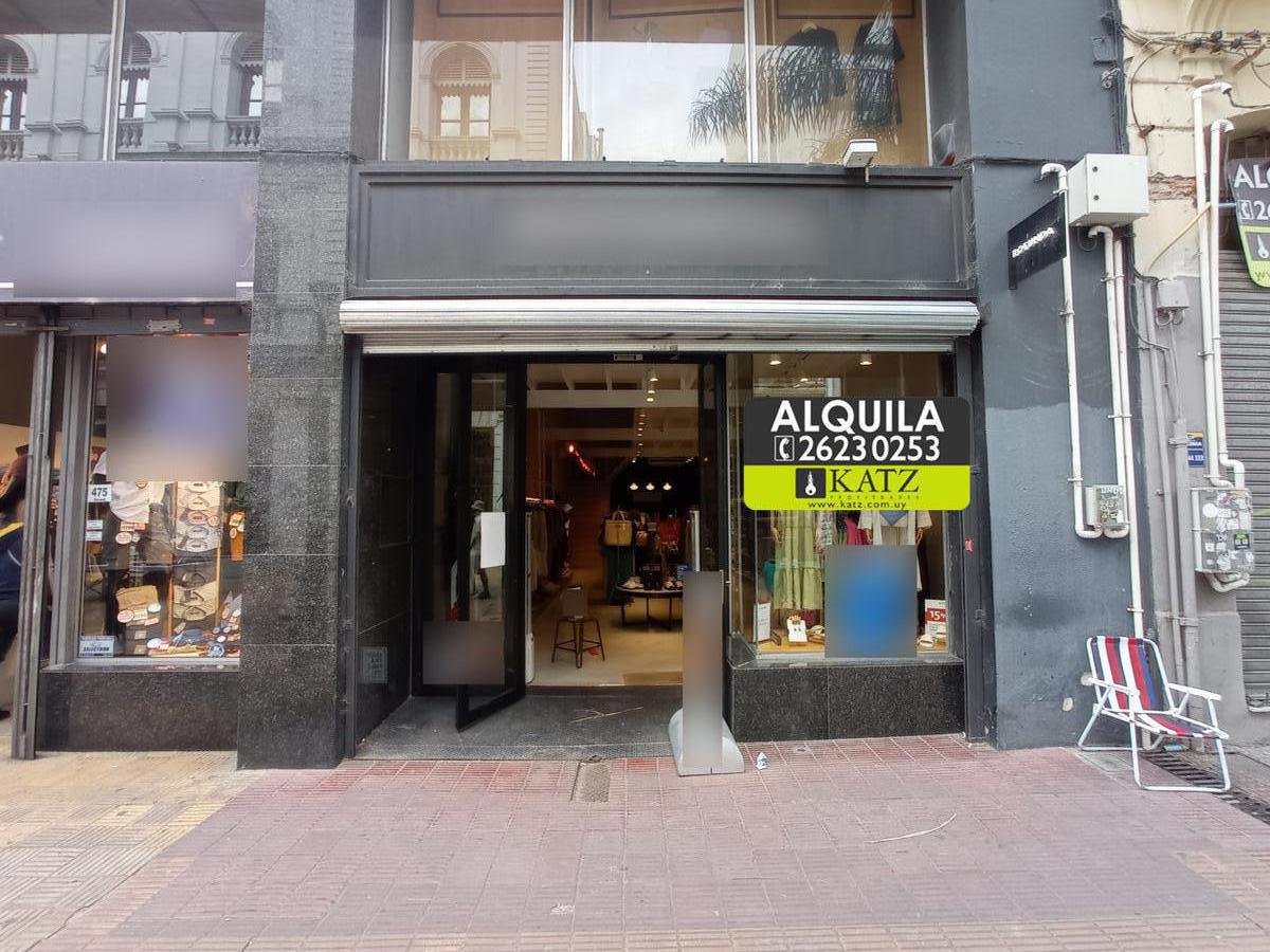 Sarandi y 33, 220 m2, doble altura, 7 mts de frente , nuevo !!