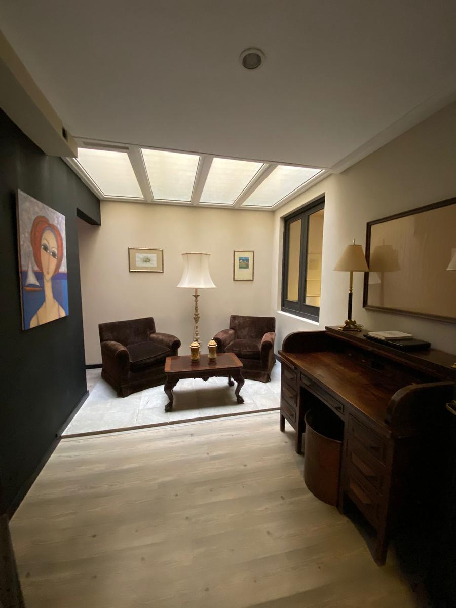 Sarandi y Bartolome Mitre, 170 m2, reciclada, lujosa, pronta para entrar !! · Foto 8