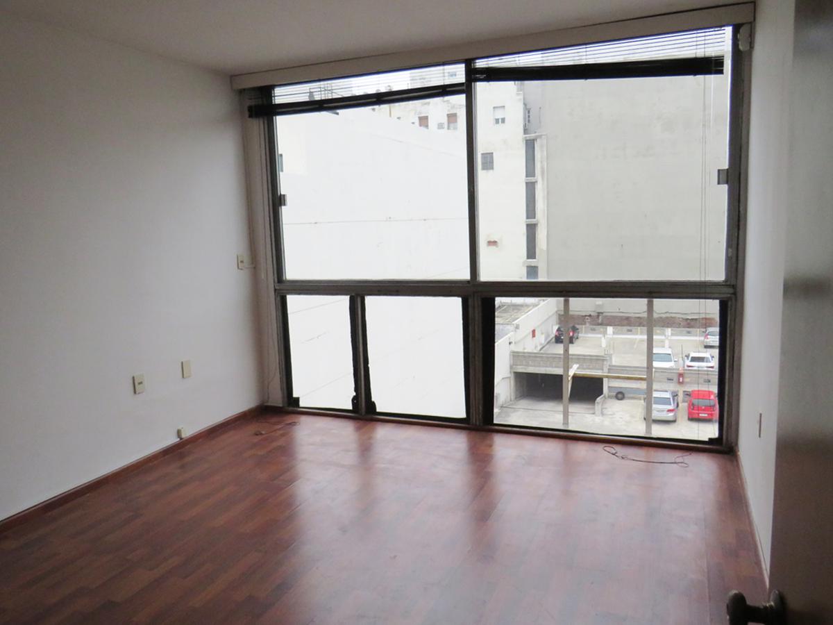 Alquiler oficina en plena Ciudad Vieja