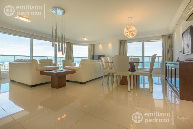 Venta y Alquiler apartamento 3 suites más dependencia Punta del Este