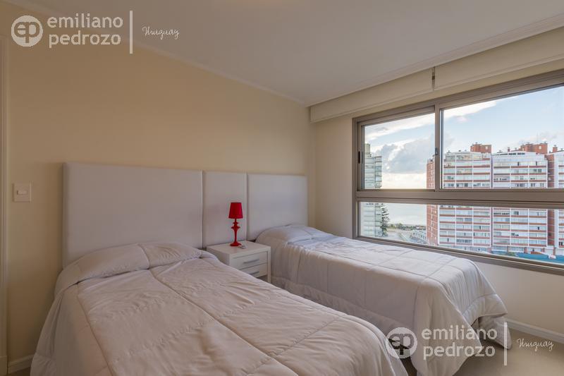 Venta y alquiler invernal Departamento 3 dormitorios - Playa Brava, Punta del Este · Photo 7
