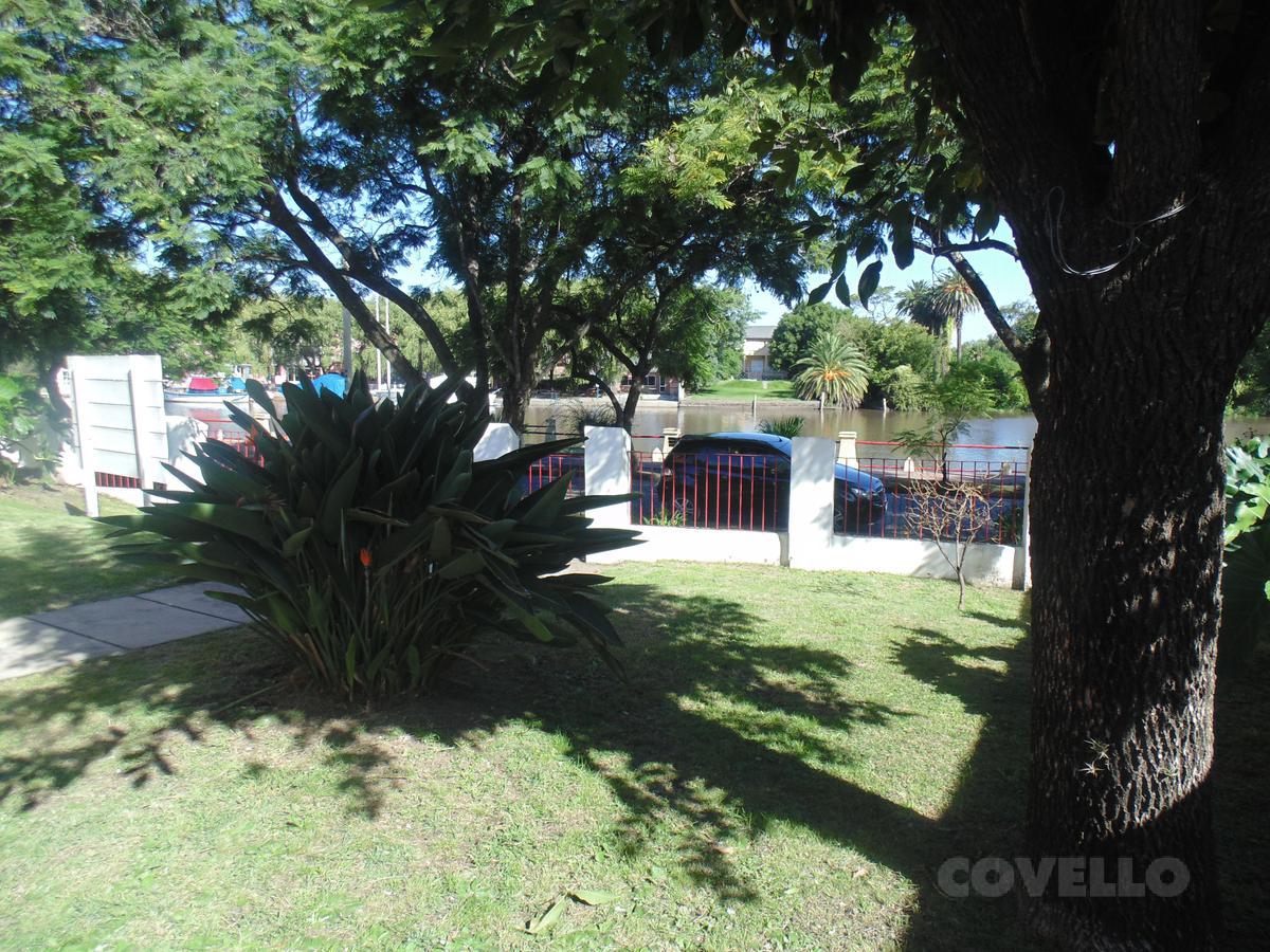 Apartamento ubicado sobre la rambla de la ciudad de Carmelo, hermoso parque y vista al río · Foto 10