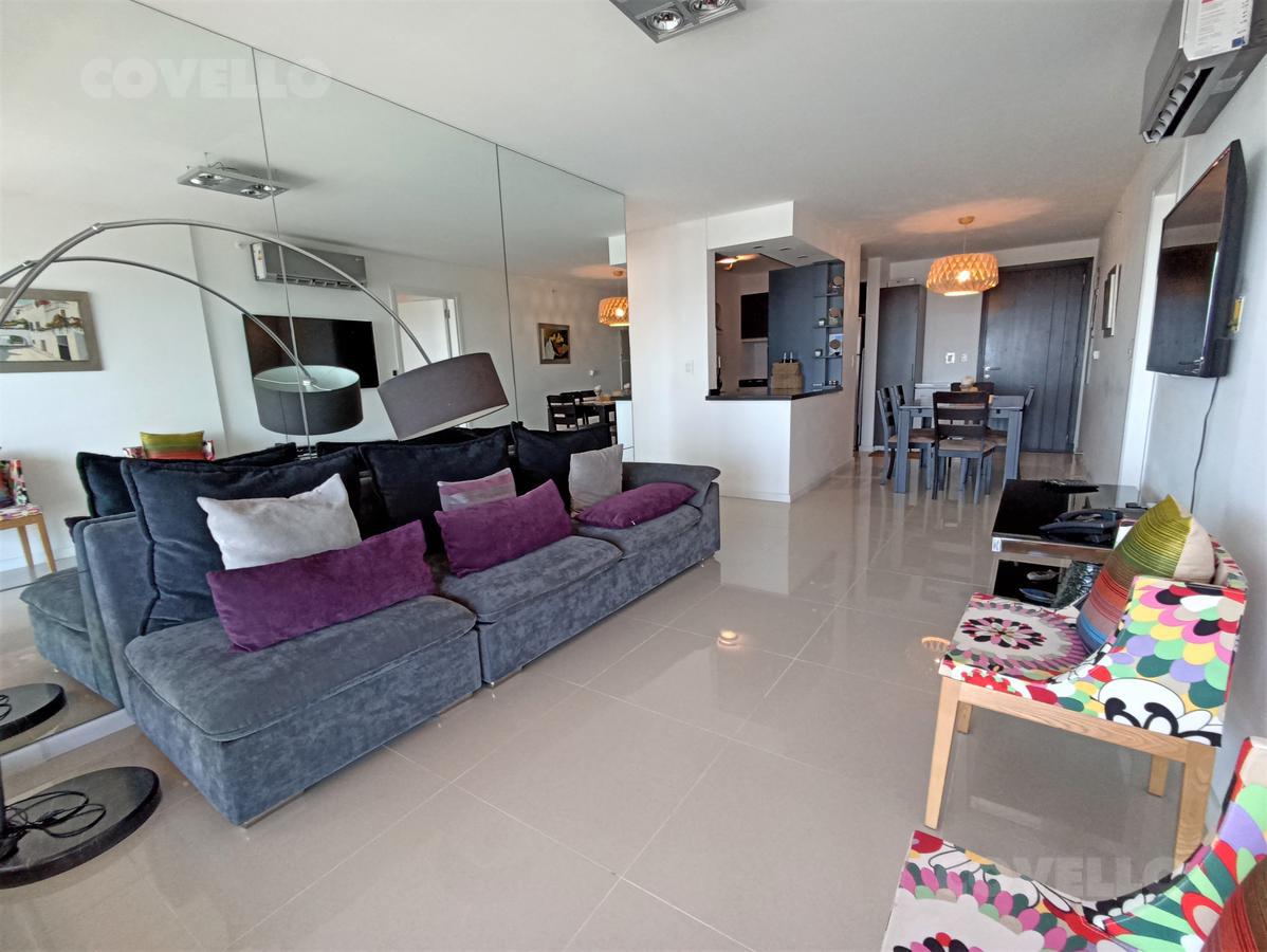 Icon Brava, Parada 6 de playa brava