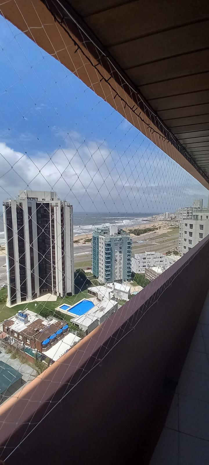 Apartamento en  Punta del Este. Piso alto con vista · Photo 2