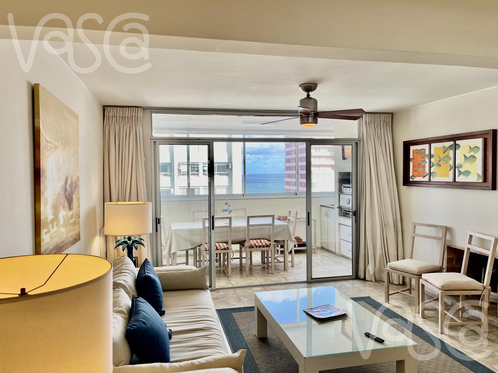 Amplio apartamento de 3 dormitorios en el corazón de Punta del Este