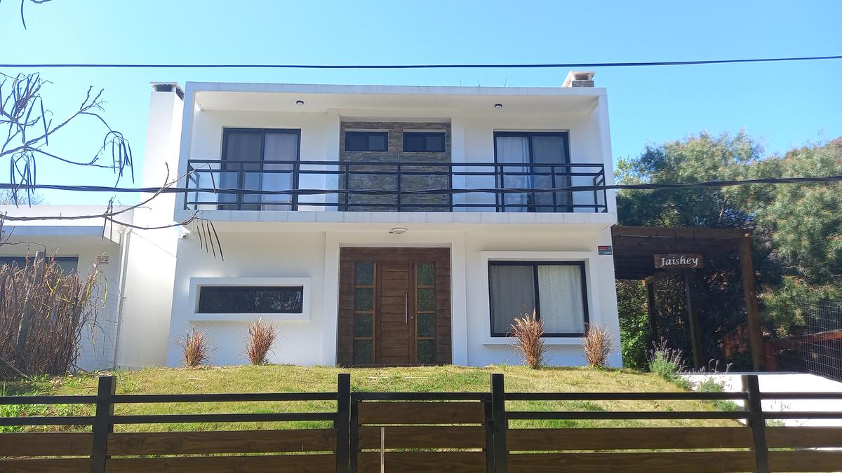 Casa en alquiler en Pinares