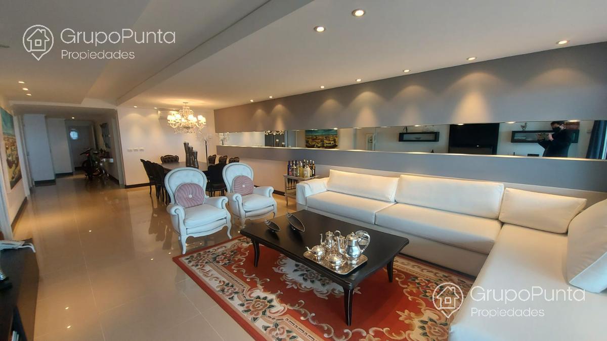 Departamento Torre Lobos En Venta Y Alquiler Con Vista Al Mar En Playa Brava Punta Del Este. · Foto 7