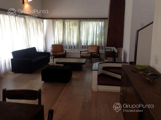 Casa de 5 dormitorios  en punta del este ,  Playa Mansa Promocion diciembre · Foto 3