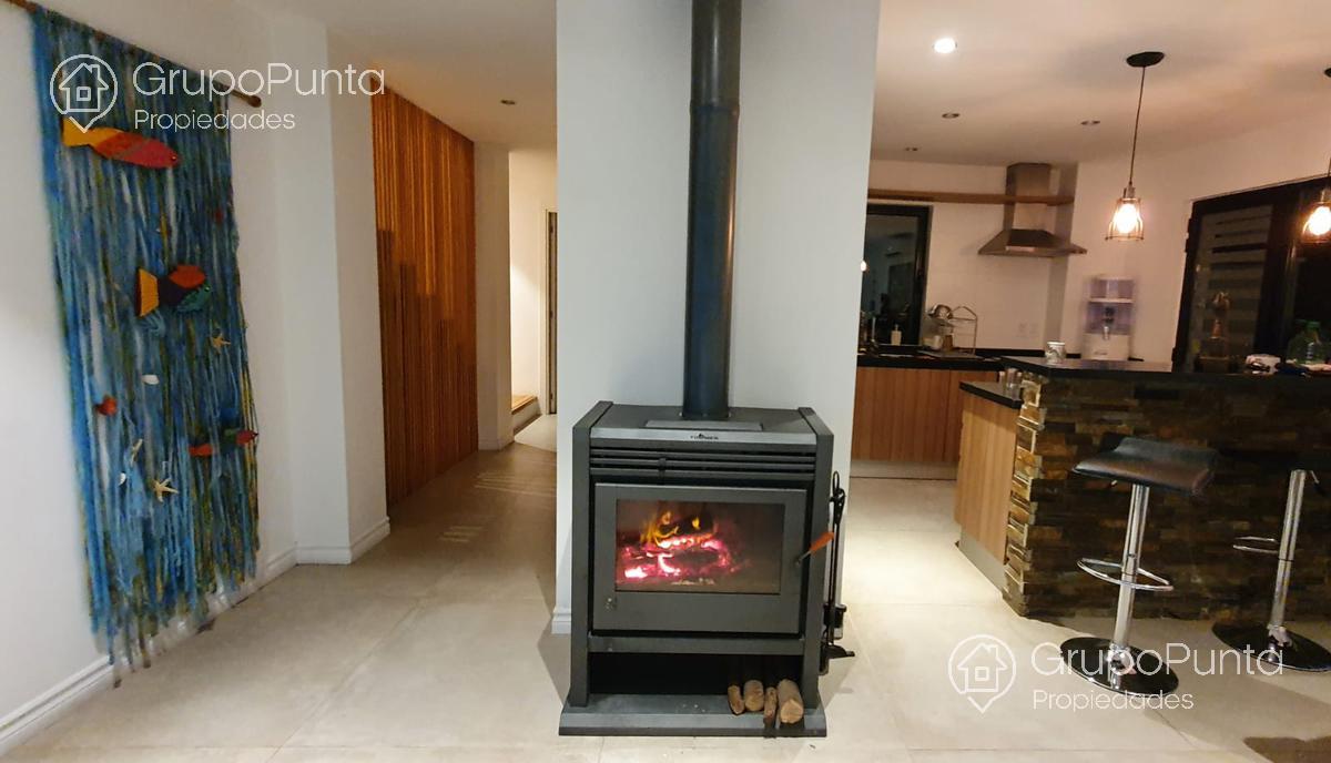 Casa  de 4 dormitorios en Punta del Este · Foto 4