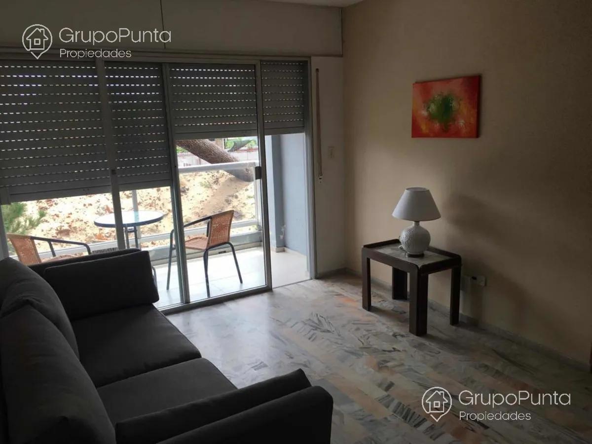 Hermoso apartamento de 2 Dormitorios - Playa Mansa · Foto 10