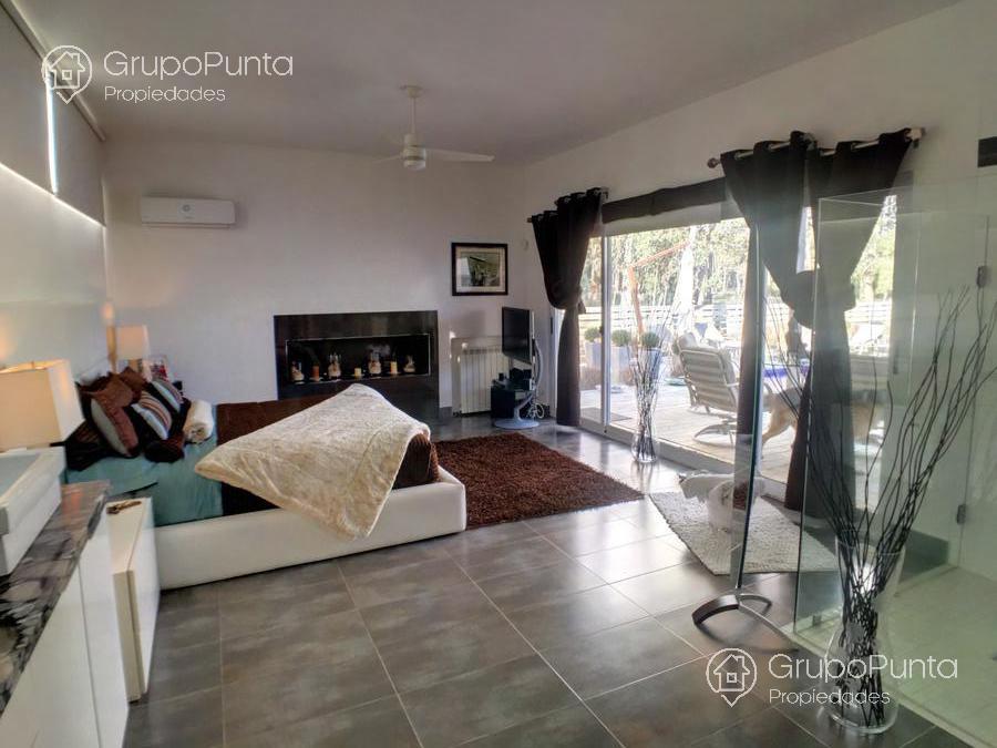 Casa moderna  en  venta y en alquiler en  Parque Burnett , Pinares · Foto 11