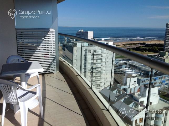 Departamento  en alquiler  Icon Brava  en Punta del Este-playa brava