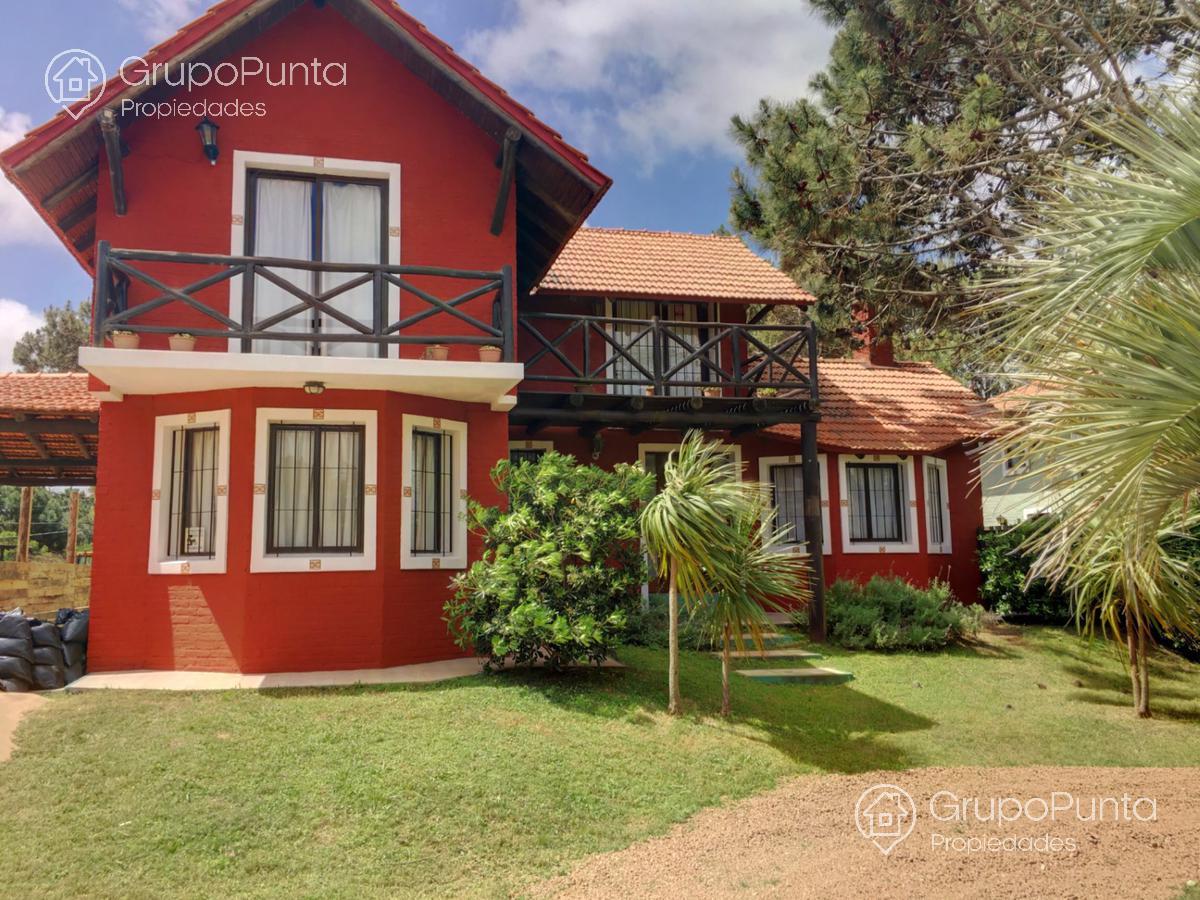 Casa con piscina a pasitos del mar en  Tio Tom, portezuelo, punta ballena · Foto 2