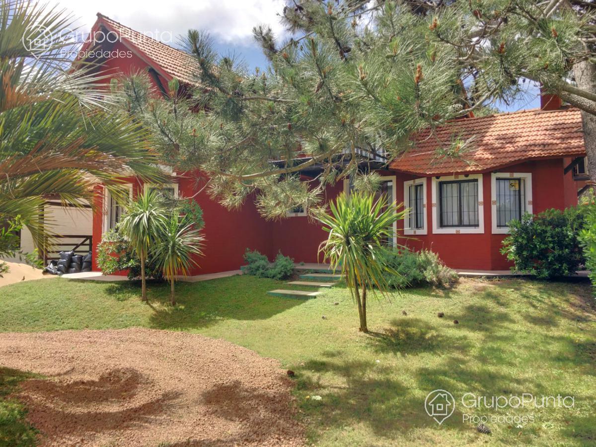 Casa con piscina a pasitos del mar en  Tio Tom, portezuelo, punta ballena · Foto 3