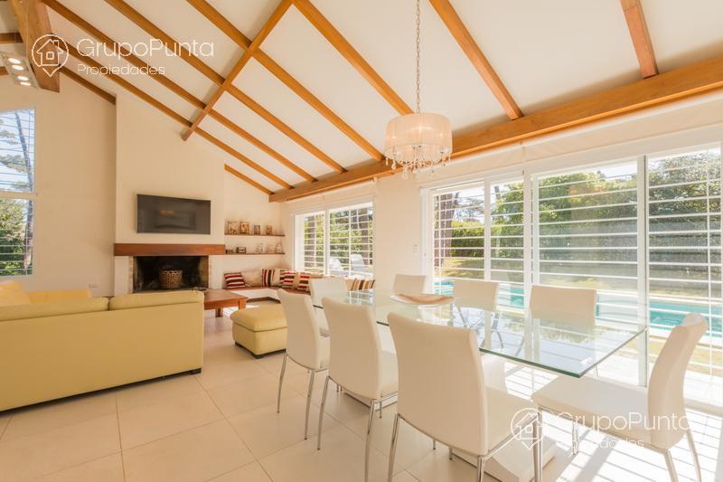Casa con piscina playa mansa  en venta -alquiler  - Punta del Este · Foto 9