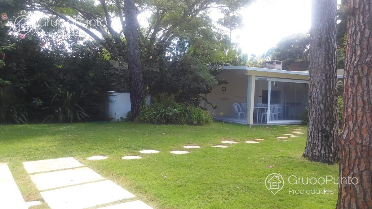 Casa con piscina playa mansa  en venta -alquiler  - Punta del Este · Foto 7