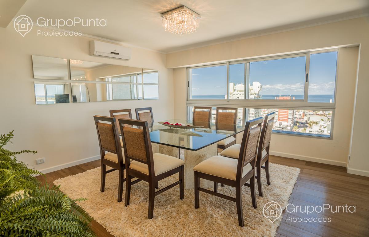 Departamento penthouse  en edificio Monarca, Punta del Este - Península · Foto 7