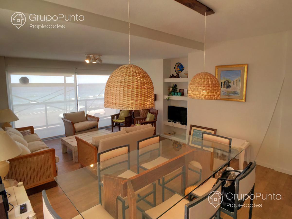 Apartamento de 3 dormitorios   frente al mar   Punta del este  Playa emir 1 · Foto 3