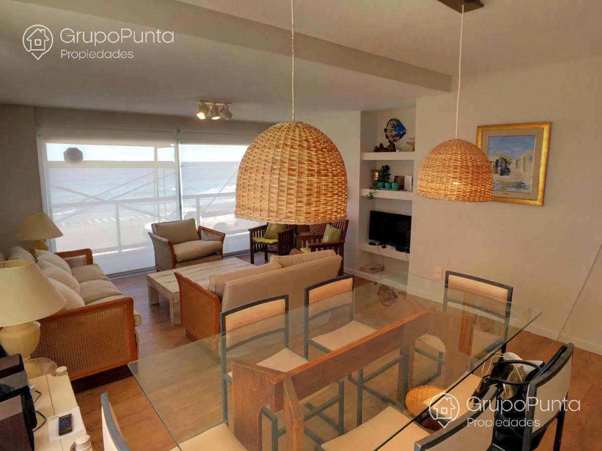 Apartamento de 3 dormitorios   frente al mar   Punta del este  Playa emir 1 · Foto 9