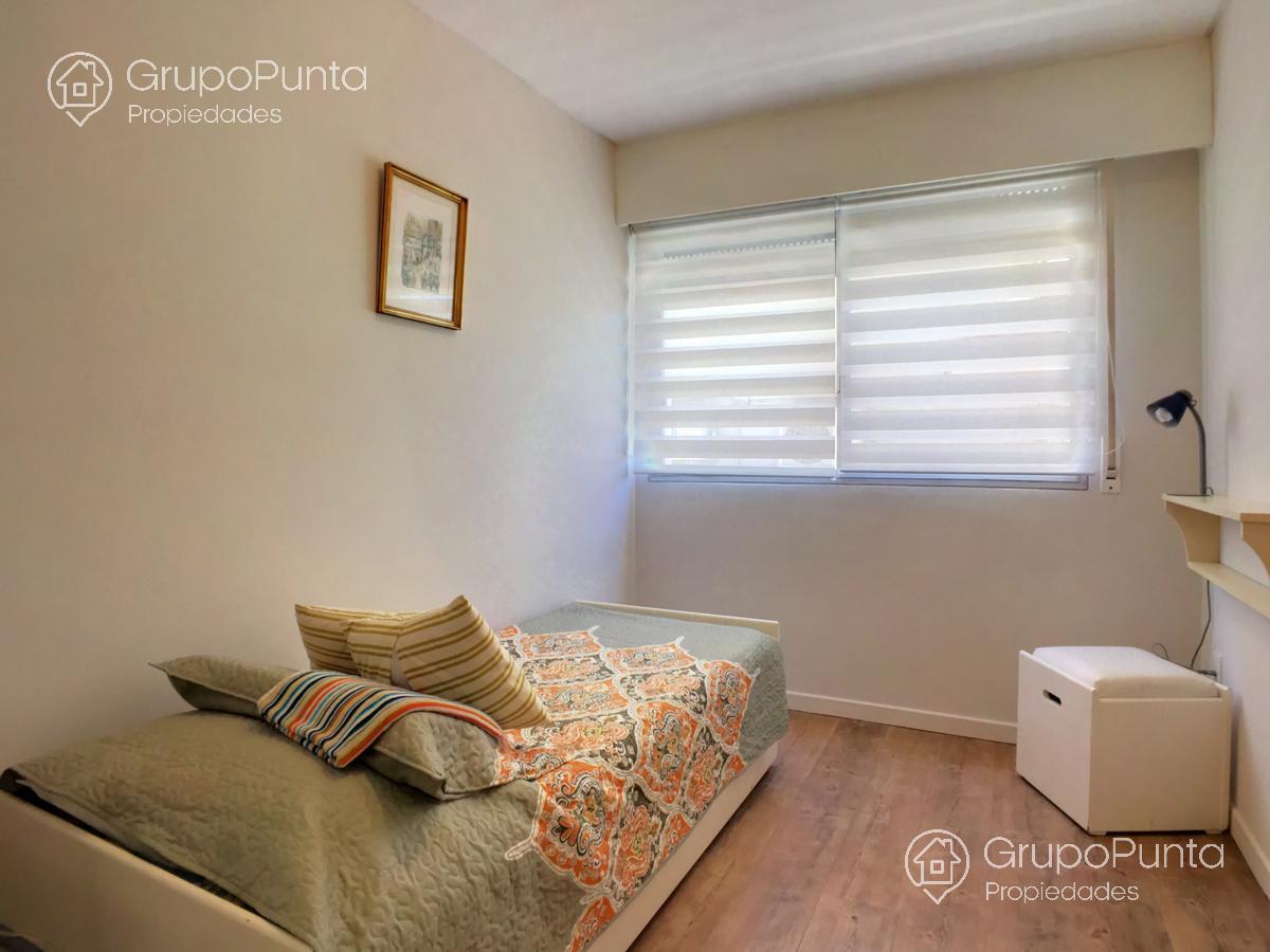 Apartamento de 3 dormitorios   frente al mar   Punta del este  Playa emir 1 · Foto 10